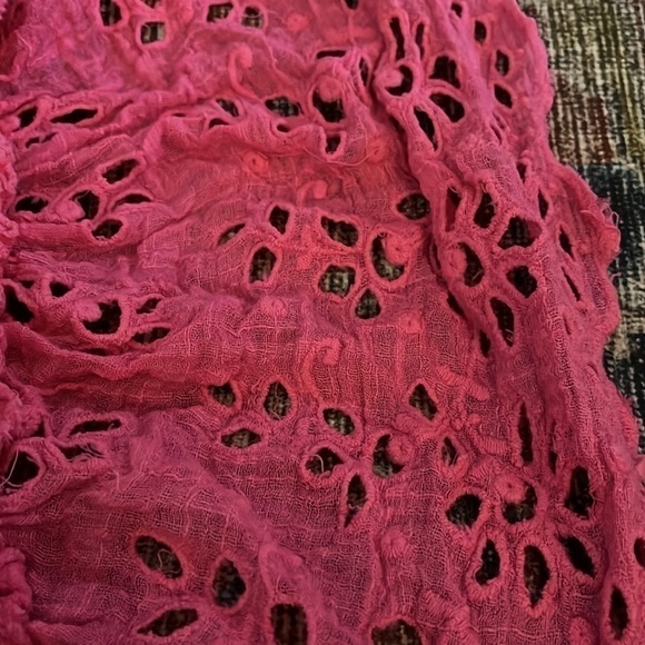 Free People Eyelet Off Shoulder Scalloped Crop Top NEW Boho Barbie Hippie Pink - Picture 6 of 7